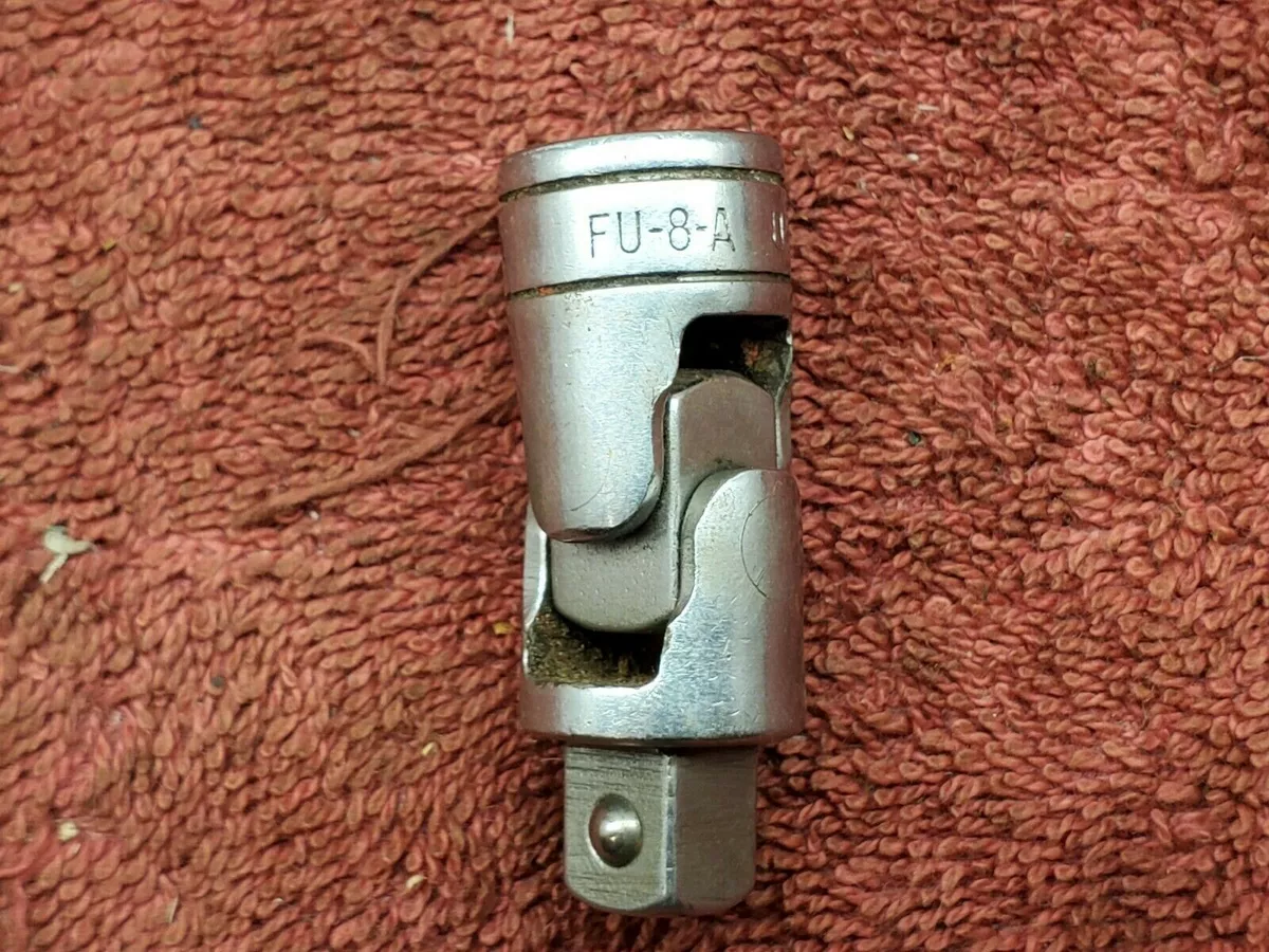 Swivel 2024 socket adapter