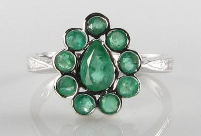 GÖTTLICHER RING 9 KT WEISSGOLD ART DECO INS SMARAGD TROPFEN BIRNE