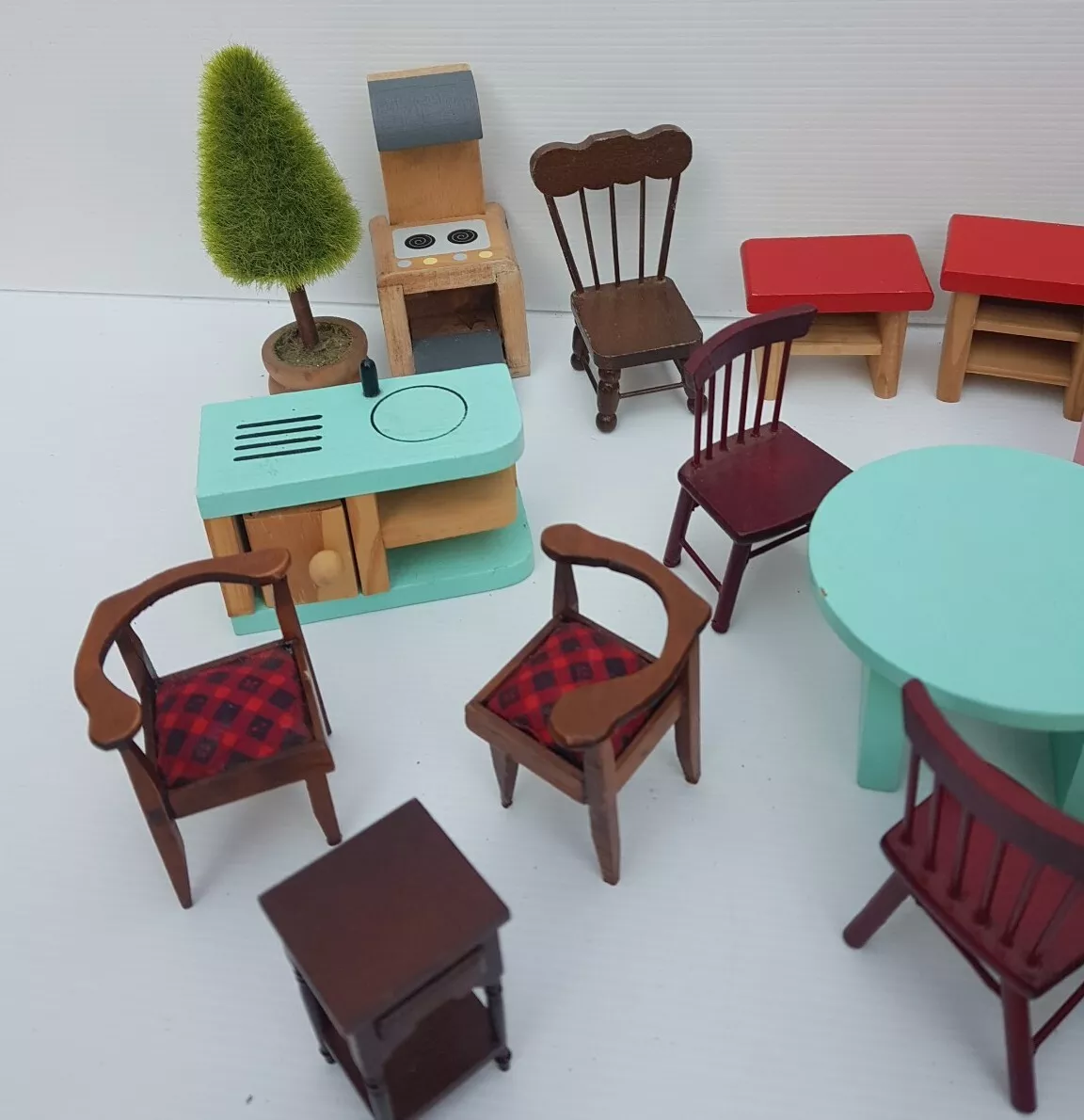 Bulk Miniature Vintage Doll House Furniture 1 12 Stunning Red Wood Fine chairs