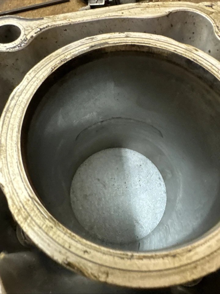 Polaris Magnum 425 1997 2x4 OEM cilindro y pistón 3084848 diámetro de stock Foto 4 de 4