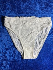 Vintage Delicates Panties Ivory Lace Panty Lingerie Size 6 Coquette Sissy