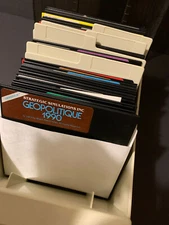 FLIP FILE TANDY VINTAGE SOFTWARE TITLES & DISKETTES 5.25" SLEEVES TANDY LOT 42