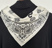 26"x26"White Paisley Print Pure Mulberry Twill 16momme Silk Scarf 65x65cm6-32