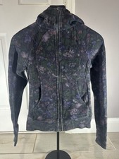 Lululemon Size 2 Scuba Hoodie Light Cotton Fleece Frozen Flourish Multi / Black