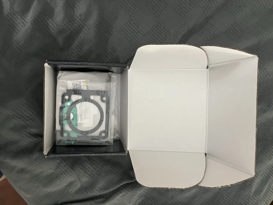 Placa espaciadora cuerpo acelerador EGR Power+ 65 mm BBK 1518 para Mustang 86-93 5,0 LX GT Foto 3 de 4