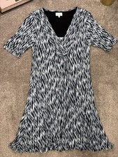 Jigsaw Dress Medium Grey Pattern Lined Knee Length Half Sleeve Soft Viscose