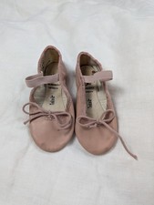 capezio ballet shoes toddler Size 8