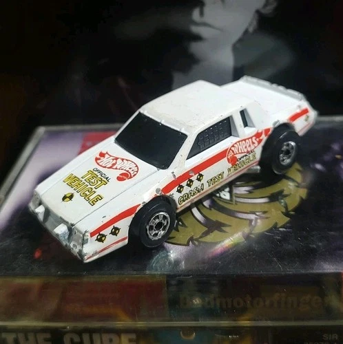 Vintage 1984 Hot Wheels Crack Up Crash Test Vehicle Diecast Vehicle W Flip Hood!