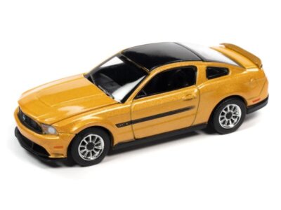 FORD Mustang GT/CS - 2012 - yellow blaze - Auto World 1:64