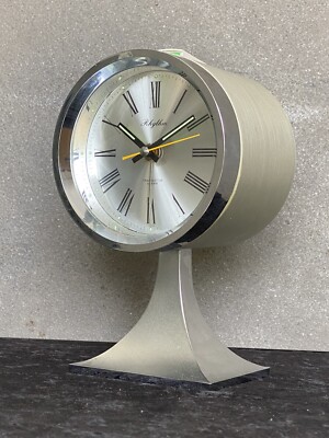 Space Age Design Uhr Chrom Alu Vintage Tischuhr Wecker Rhythm