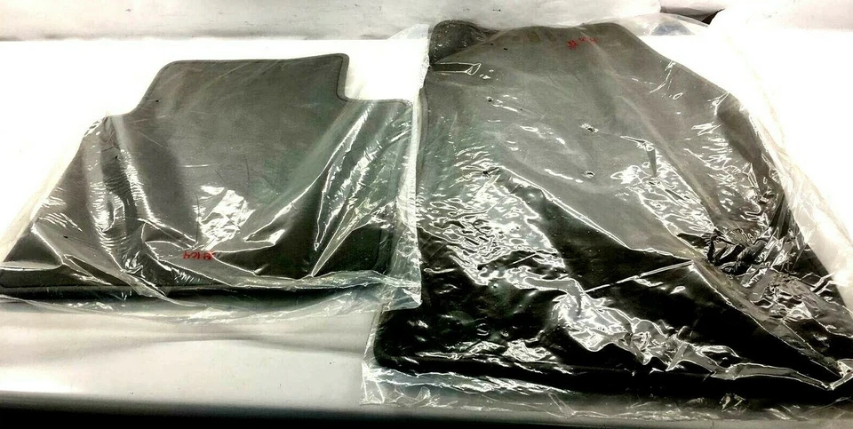 Chevrolet Impala 2018 alfombra delantera trasera completa piso derecho e izquierdo usado Foto 2 de 4