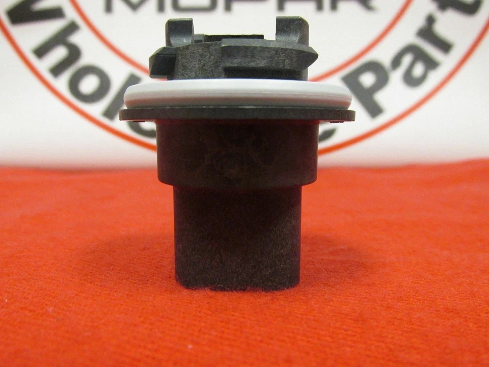 Enchufe de señal de giro y estacionamiento delantero Jeep Patriot NUEVO OEM MOPAR Foto 3 de 3