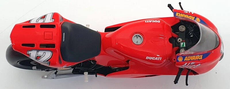 Minichamps 1/12 Scale 122 060012 Ducati Desmosedici Bayliss MotoGP Valencia 2006 - Image 3 of 4