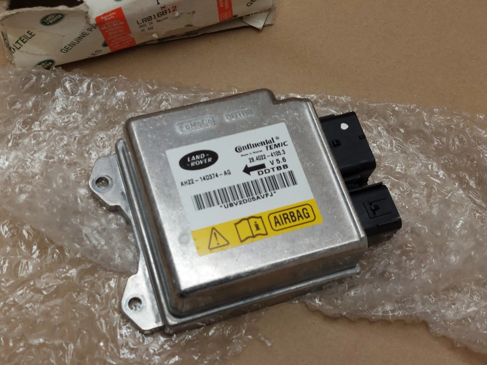 Land Rover Discovery 4 Diagnostic Module 2010-2016 L319 LR016812 Genuine - Image 2 of 4