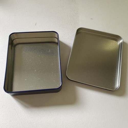 Docker Men's Tin Box Empty Blue & White 5 1/4" x 4 1/4" x 1" - Picture 2 of 3