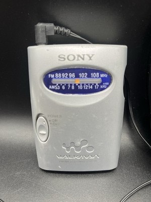 SONY WALKMAN シルバー カセットプレーヤー SONY ソニー WALKMAN 最高級モデル DD QUARTZ ポータブルカセット
