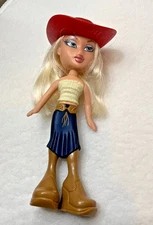 Vintage Bratz Doll McDonalds Happy Meal 2003 Chloe Blonde Collectible Figurine
