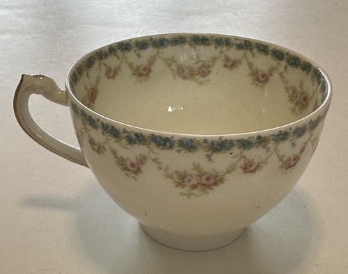 Antique HAVILAND Limoges France TEA CUP Pink Roses Blue Flowers Garland Pattern - Picture 2 of 7
