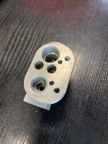 BMW 1 F20 F21 2013 Klimaventil Expansionsventil 9289832 Diesel 85kW GSD38065