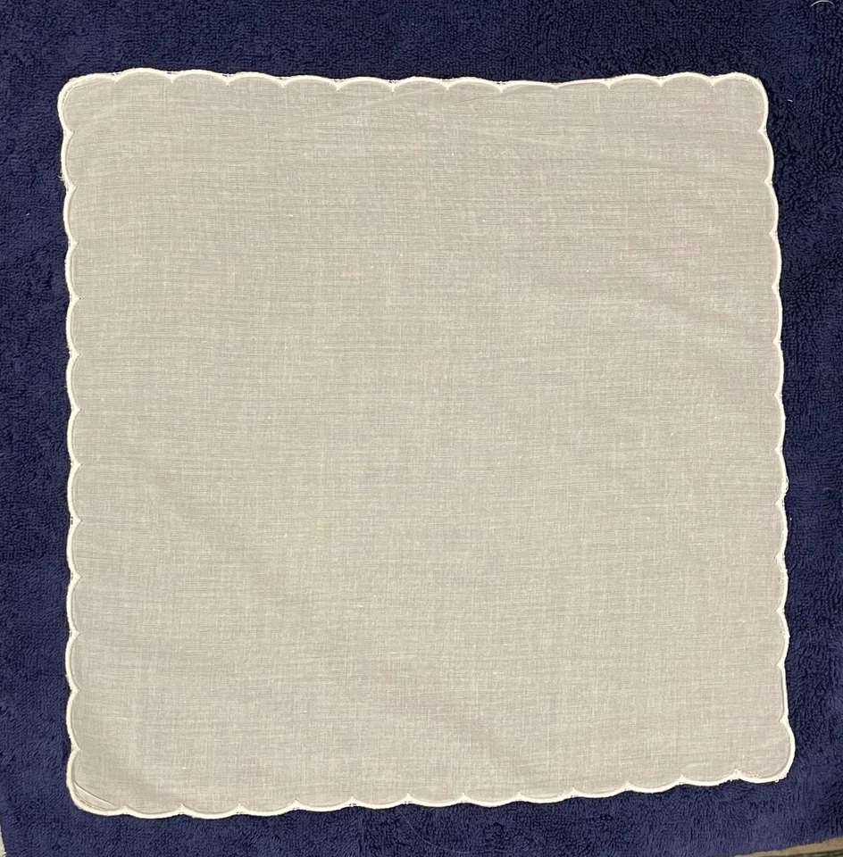 Juego de 3 pañuelos vintage de algodón con bordes festoneados Foto 2 de 2