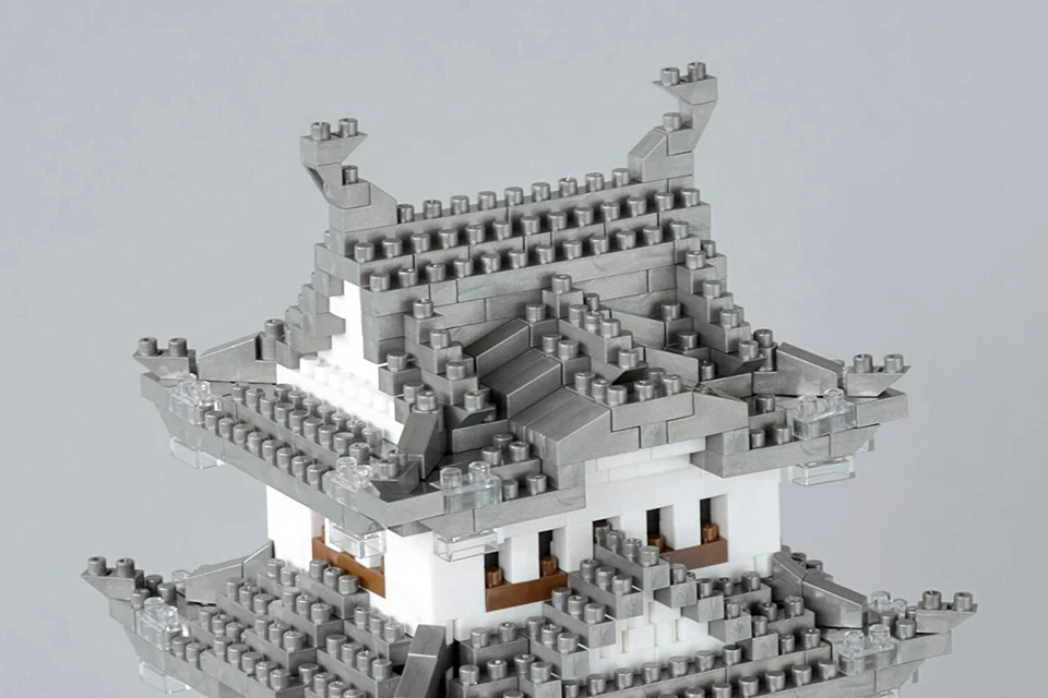 Nanoblock Himeji Castle Special Deluxe Edition Metallic Silver ver.NB-042A - Image 3 of 4