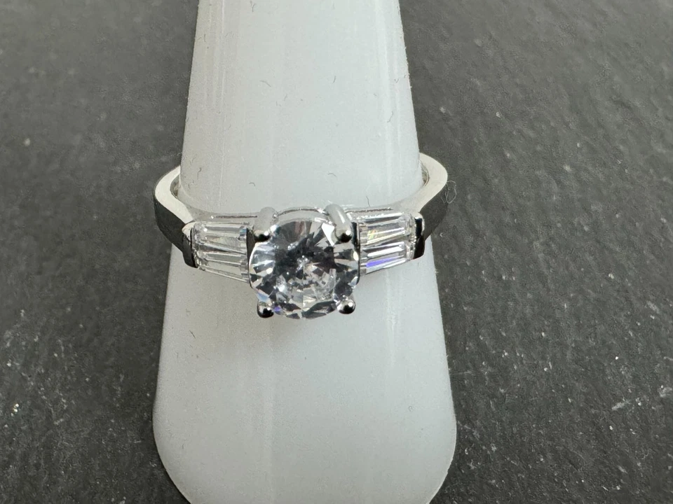 925 Silber Cocktail Ring Zirkonia Ring Gr 19 sehr modernes solides Design - Bild 3 von 4