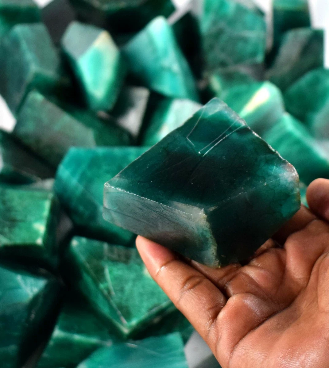 Natural emerald sale stone