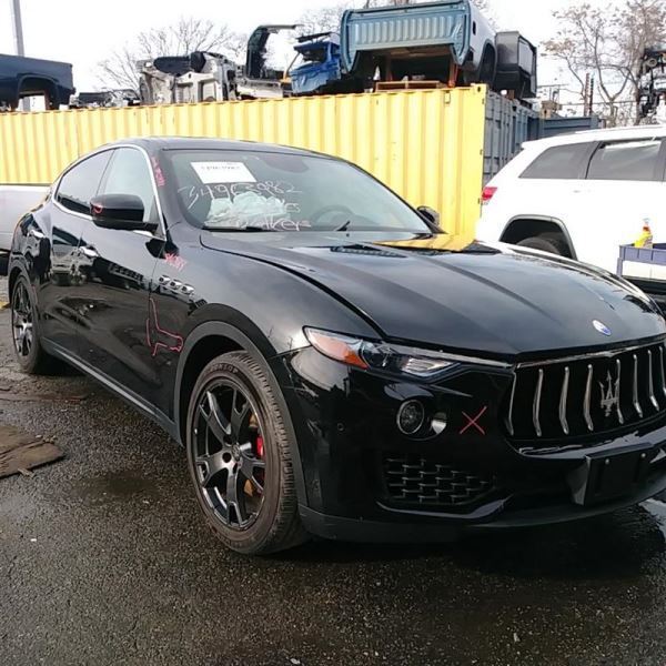 2018 Maserati Levante 3.0L fuse holder relay box assembly 670101390