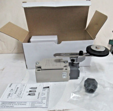 Omron D4B-4113N-NPT Limit Switch