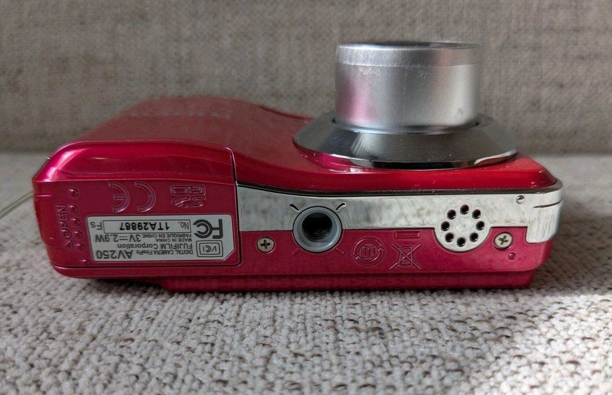 Pink Fujifilm Finepix AV250 16MP Compact Digital Camera