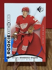 2025-26 SP Hockey Carter Mazur Rookie Authentics Blue Parallel Detroit Red Wings