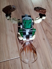 LEGO Bionicle Pahrak 8560 Complete with Cannister And Mask