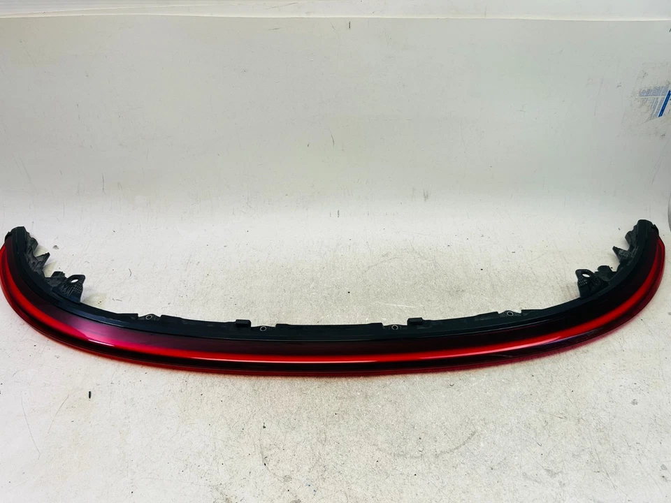 2020 2021 2022  2023 Porsche 911 992 Rear Center Tail Light OEM - Image 2 of 4