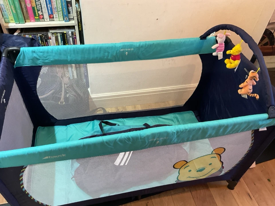 Hauck Winnie The Pooh Travel Cot. New.  - Image 4 of 4