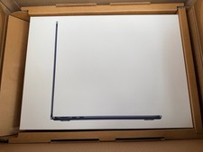 Apple MacBook Air 13” (2026) – M5, 16 GB RAM, 512 GB SSD – Mitternacht NEU + OVP