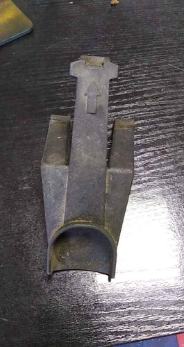 BMW Original E30 E32 E34 Benzin Kühler Halterung Träger 1709332