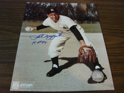 Phil Rizzuto Autograph / Signed 8 x 10 Photo New York Yankees HOF