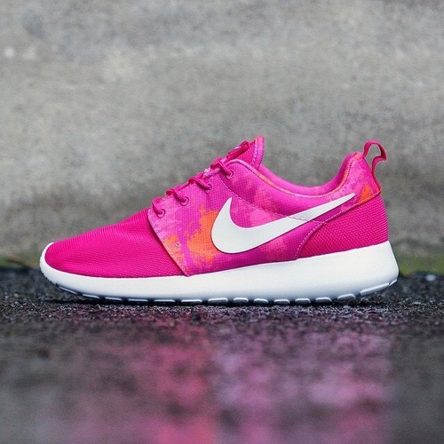 NIKE ROSHE RUN PRINT FIRE BERRY/PINK WOMEN\u0026#039;S RUNNING SHOES 599432613 |  eBay