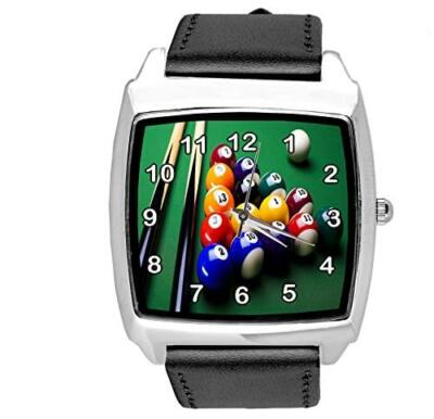 Schwarze quadratische Lederuhr für Poolspiel Fans