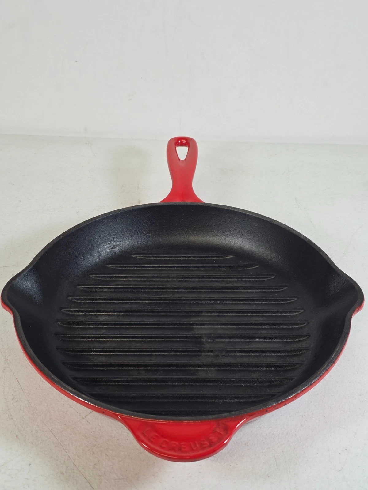 Le Creuset #26 Enameled Cast Iron Grill Pan Skillet 10.5" Red Double Spout