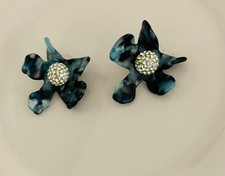 NEW Lele Sadoughi Small Crystal Lily Floral Gold-Plated Post-Back Earrings