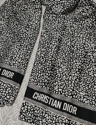 Authentic Christian Dior scarf Stole Woman Black White Shawl Logo Silk Muffler