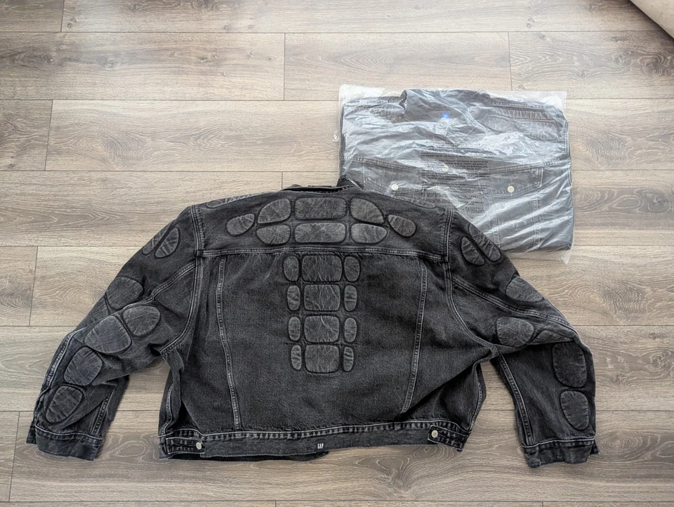 Yeezy Gap Engineered By Balenciaga Padded Denim Jacket Washed Grey XXL YZY - Image 2 of 4