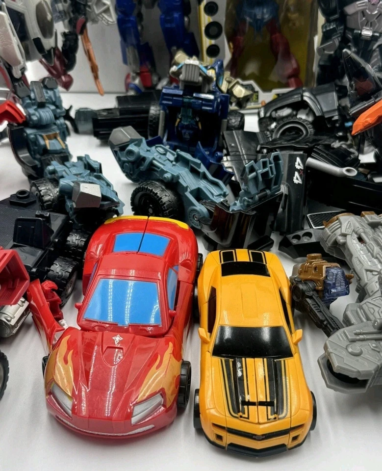 Transformers Toy Bundle Modern + Vintage Hasbro Joblot Items Action Figures x23 - Image 4 of 4