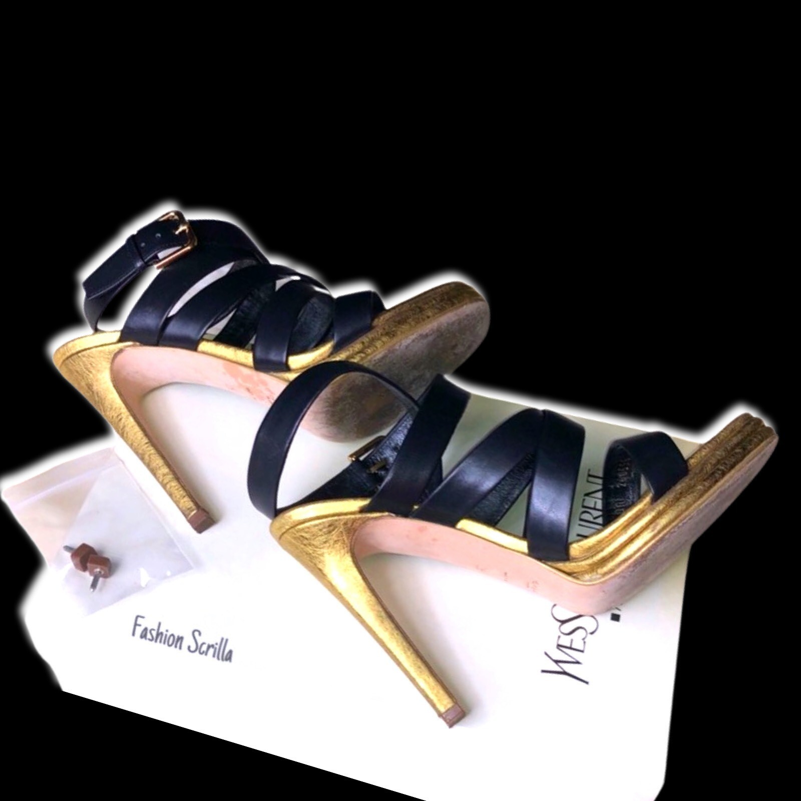 Yves Saint Laurent sandalo vintage pelle cinturino nero e oro tacco plateau