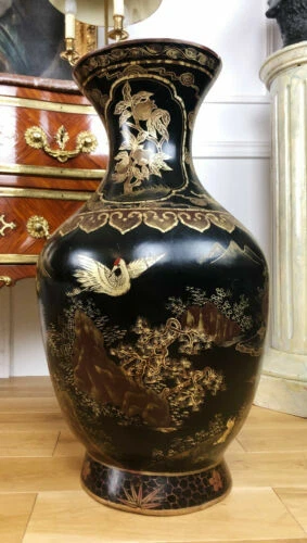 Objets de décoration du XIXe siècle noirs en bois
