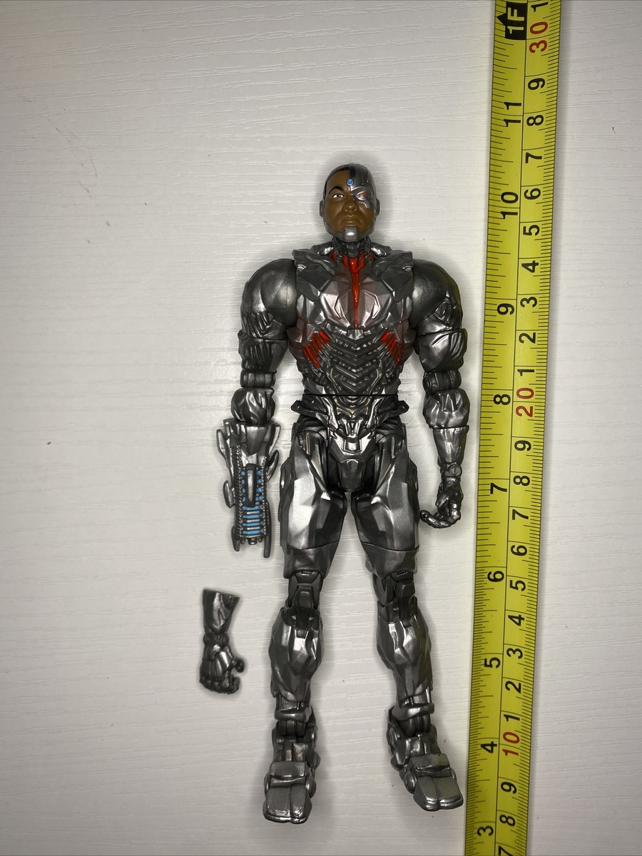 マテル　DCユニバース　サイボーグ Amazon.com: Mattel DC Comics Multiverse Justice League Movie