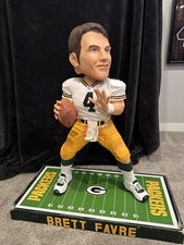 ULTRA RARE THREE FOOT (3') BOBBLEHEAD - BRETT FAVRE - GREEN BAY PACKERS /100