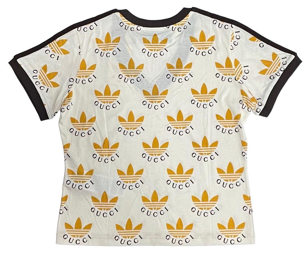 Tシャツ・カットソー Gucci x adidas Trefoil Print T-shirt Limited Gucci x adidas Trefoil Print T-Shirt V-Neck Short