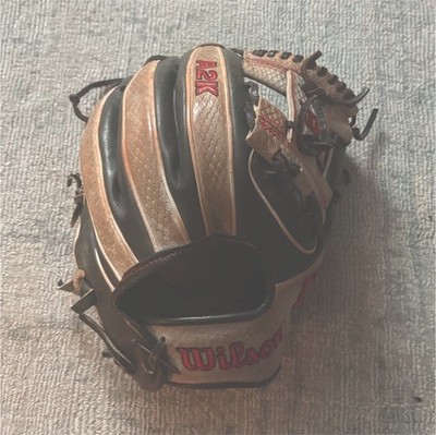 Wilson a2k 1786 Glove of The Month